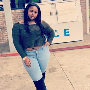 Meet your Posher, Brayjana